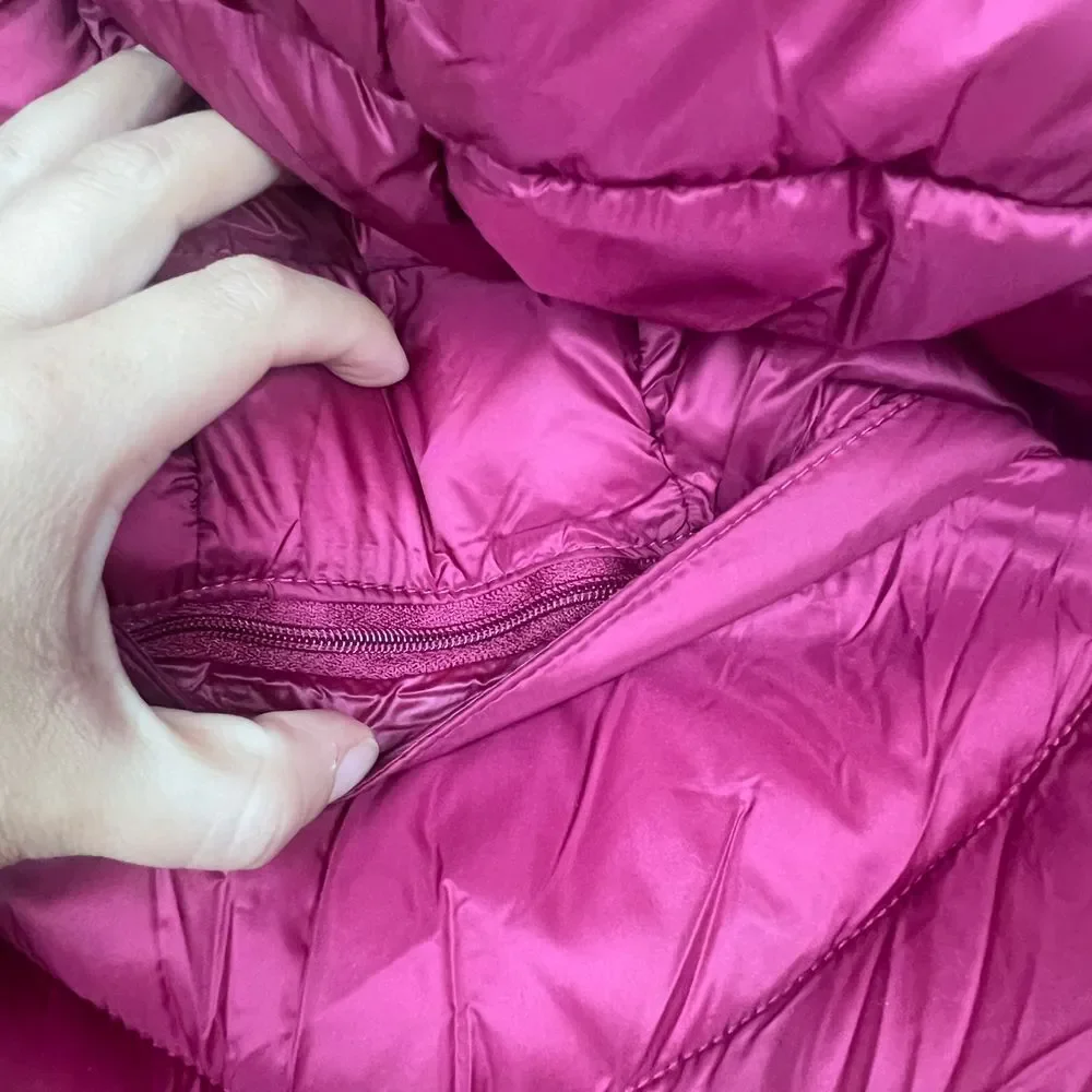 Charter Club Women's Packable Hooded Puffer Vest Garnet Size L - Picture 9 of 9